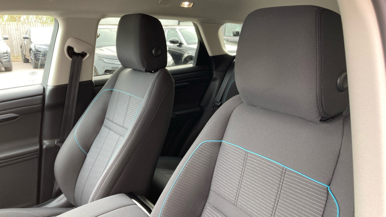 Land Rover Range Rover Evoque 2.0 D165 R-Dynamic 5dr Auto Diesel Hatchback